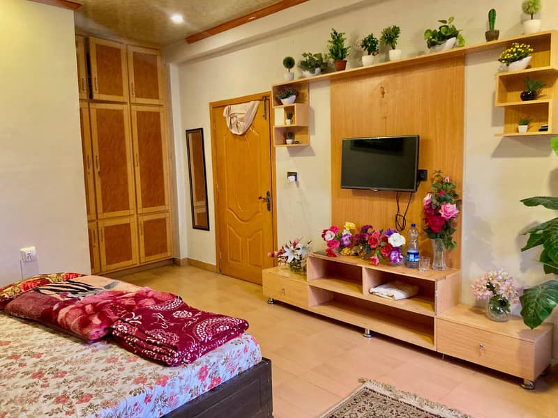 guest house in muree available  now 10