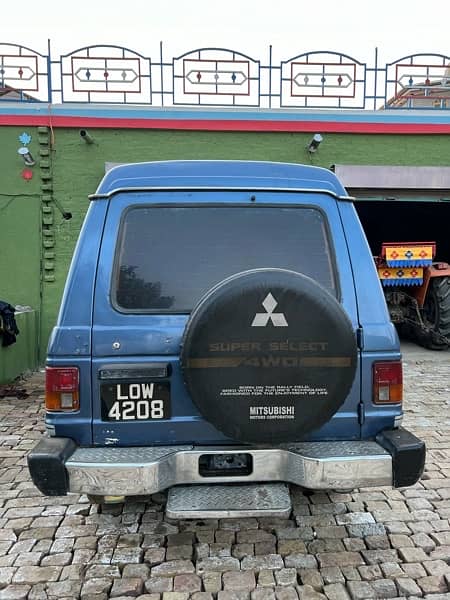 Mitsubishi Pajero 1990 2.5 Diesel  0302 6045022 6