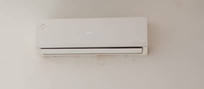 5-6 years used 1.5 Ton Non Inverter Split AC - Hair