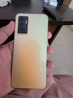 iam selling my Vivo V23e 0