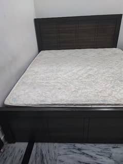 Bedset/ bedroom set with mattress