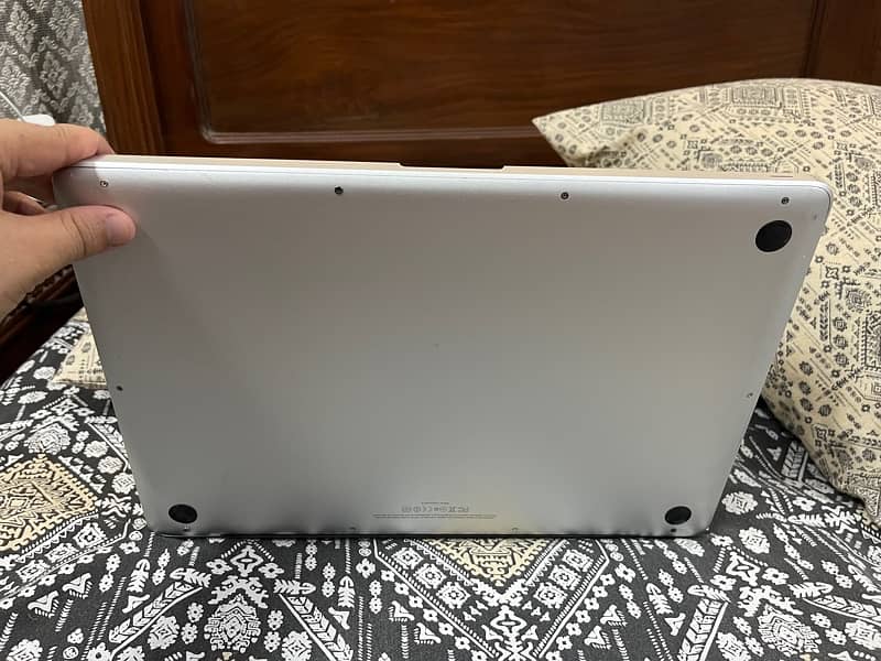 Macbook Pro 15 inch late 2011 Core i7 9