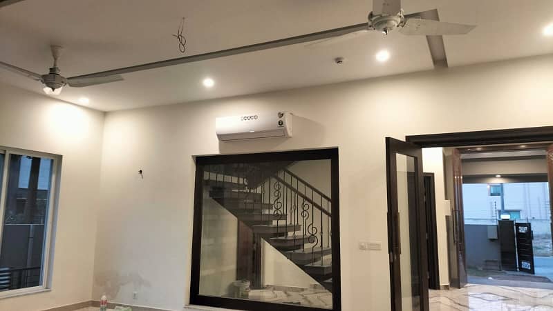 1 Kanal House For Rent in Phase 6 DHA Lahore Prime Location 11