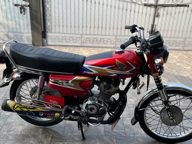 Honda 125 brand new 3