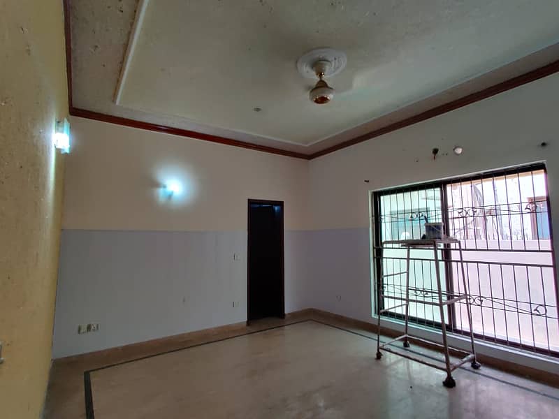 1 Kanal Double Unit House For Rent in Phase 4 DHA Lahore Low Rent Price (Original Images) 1