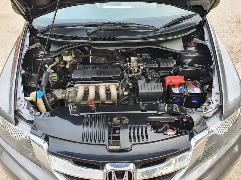 Honda City IVTEC 2019 Automatic New Beige Interior 8