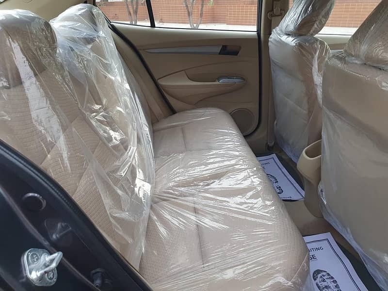 Honda City IVTEC 2019 Automatic New Beige Interior 13