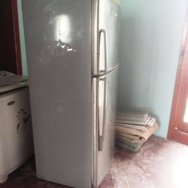 fridge and refrigerator ((available)) 4