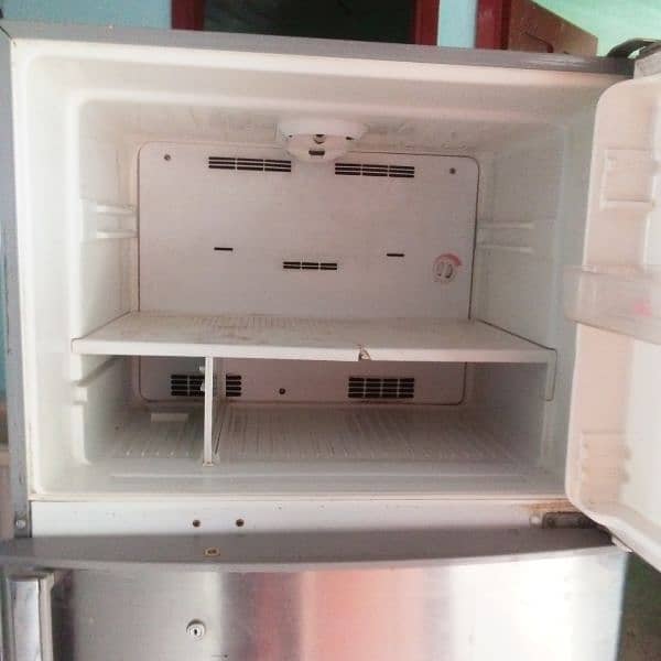 fridge and refrigerator ((available)) 6