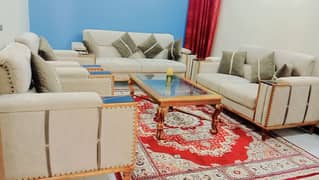 brand new Turkish sofa set  7 SEATER with table