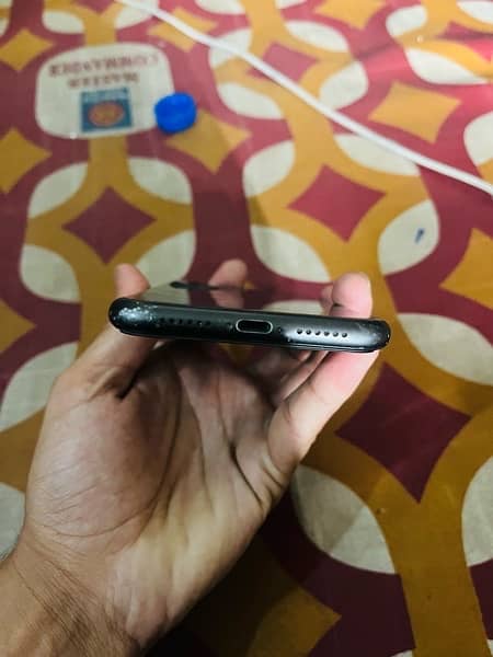 iphone 11 non JV 64 GB 10/8 3