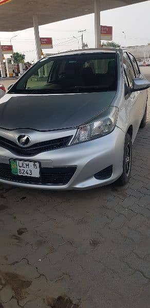 Toyota Vitz 2015 4