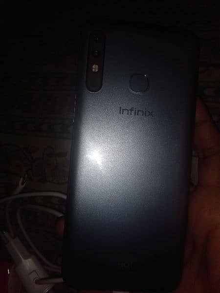 infinix hot 8 1