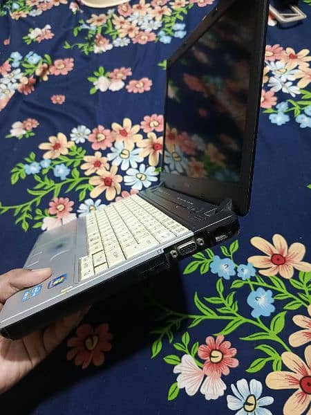 Laptop for sale, cheap price 1