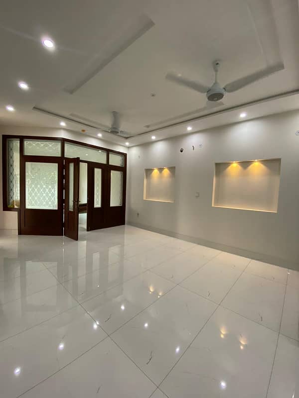 BEAUTIFUL HOUSE BRAND NEW 8 MARLA HOUSE FOR RENT IN DHA 11 RAHBER SECTOR 1 BLOCK A 5