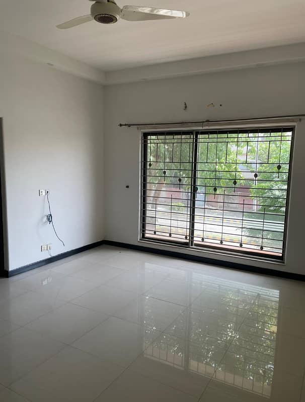 1 Kanal Brand New Model Upper Portion Available For rent in DHA Phase 4 Block EE 3