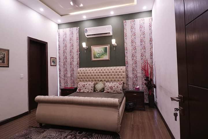1 Kanal Fully Furnished House For Rent wth 12KV Sollar in S Block Phase 7 Brand New 4