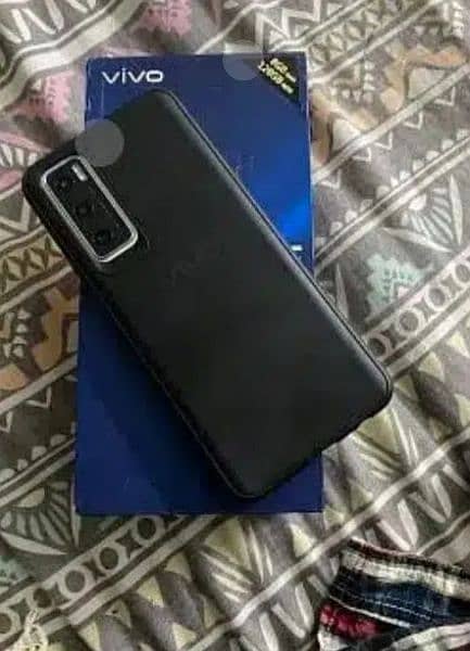 V 20 se looks like new 9.5/10 condition 2