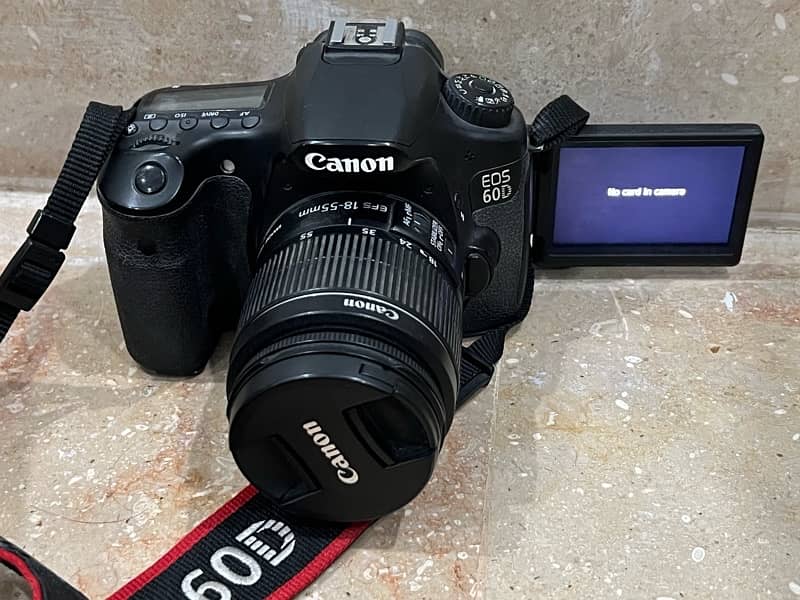canon 60D almost most new condition complt box and accessories 0