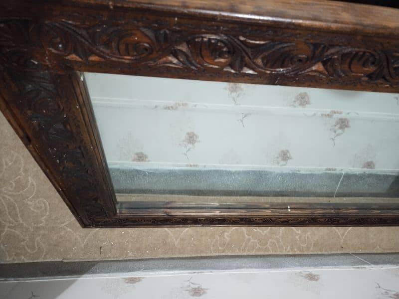 selling a beautiful bed with a mirror 9
