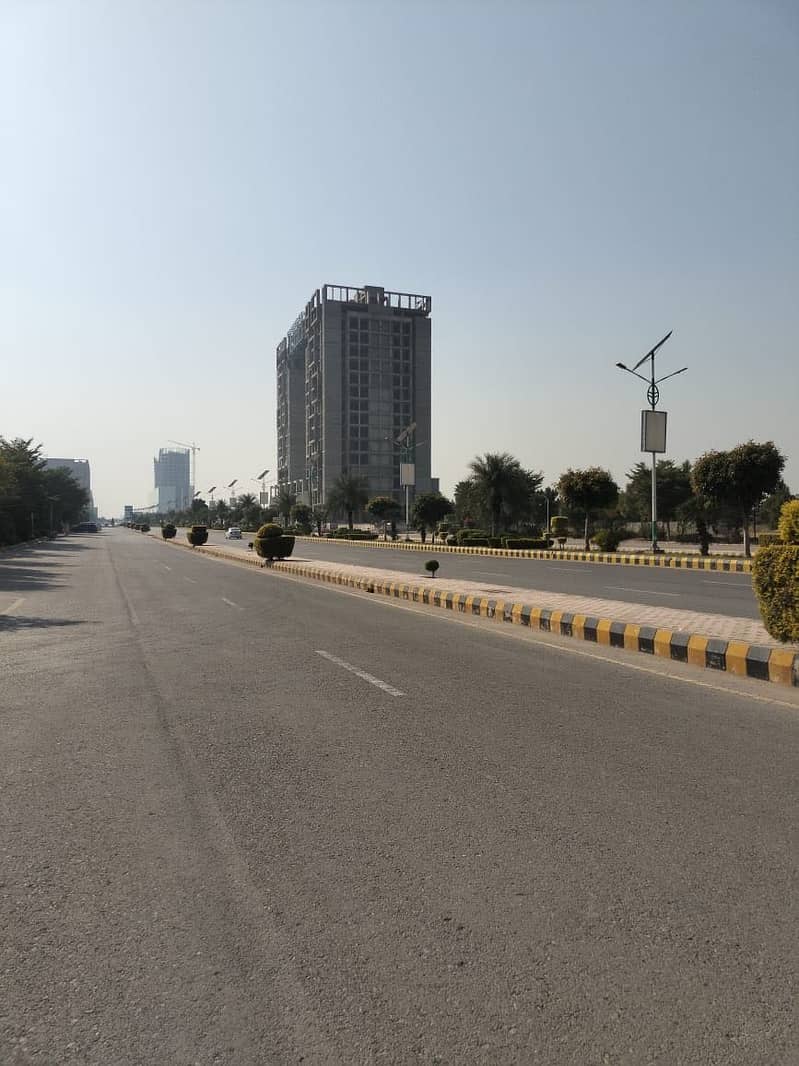 Main Bluearea Boulevard 14 Kanal Commercial Plot available 12