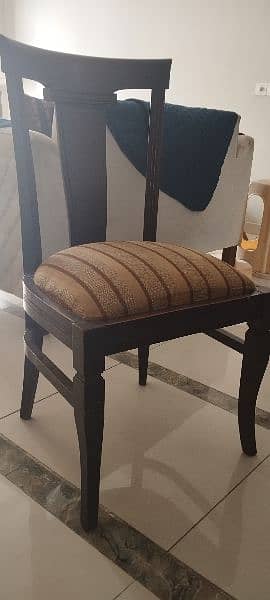 6 Dining Chairs for sale 1