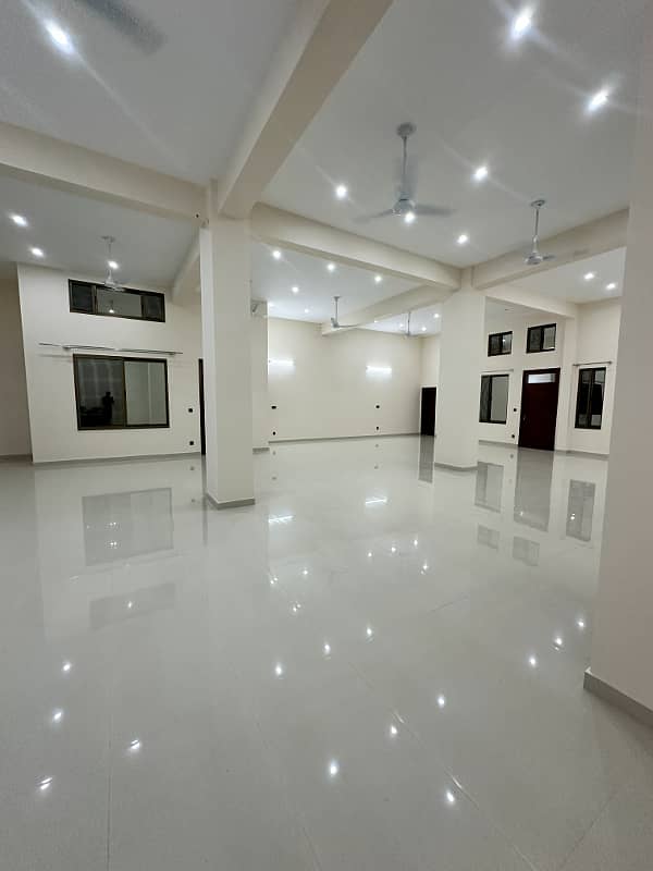 Prime 3000 Sqft Commercial Hall / Office Space in Ghauri Town Phase-3 0
