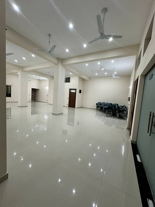 Prime 3000 Sqft Commercial Hall / Office Space in Ghauri Town Phase-3 5