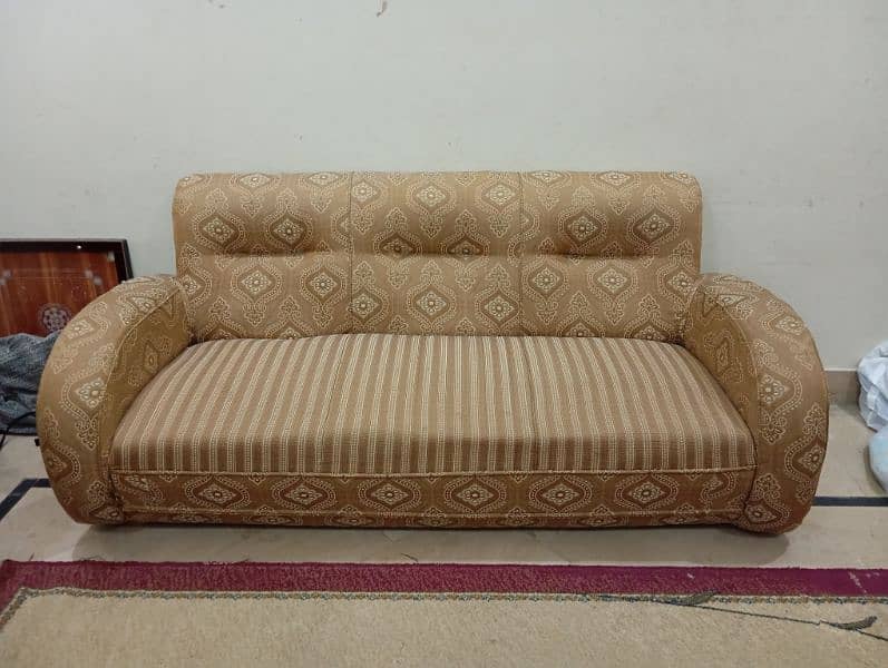 8 seater sofa set for sale in new condition on a reasonable price. . 2