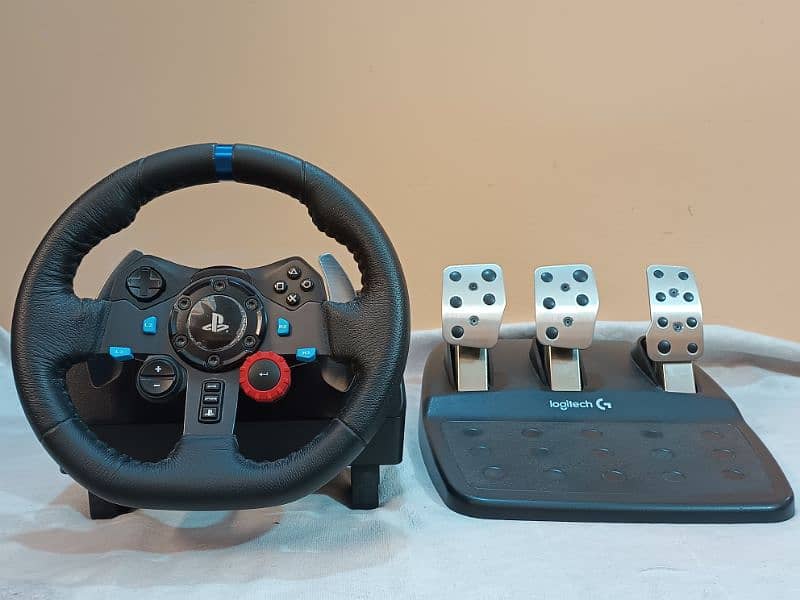 LOGITECH G29 Driving Force Racing Wheel 1
