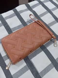 Brown Clutch bag for women in best quality and leather made 0
