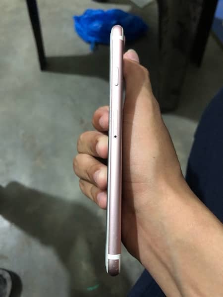 iPhone 7 bypss 32 gb bettery service 10