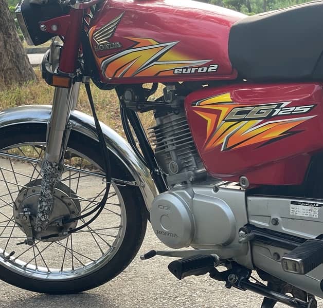 Honda 125 bike Excellent condition 1