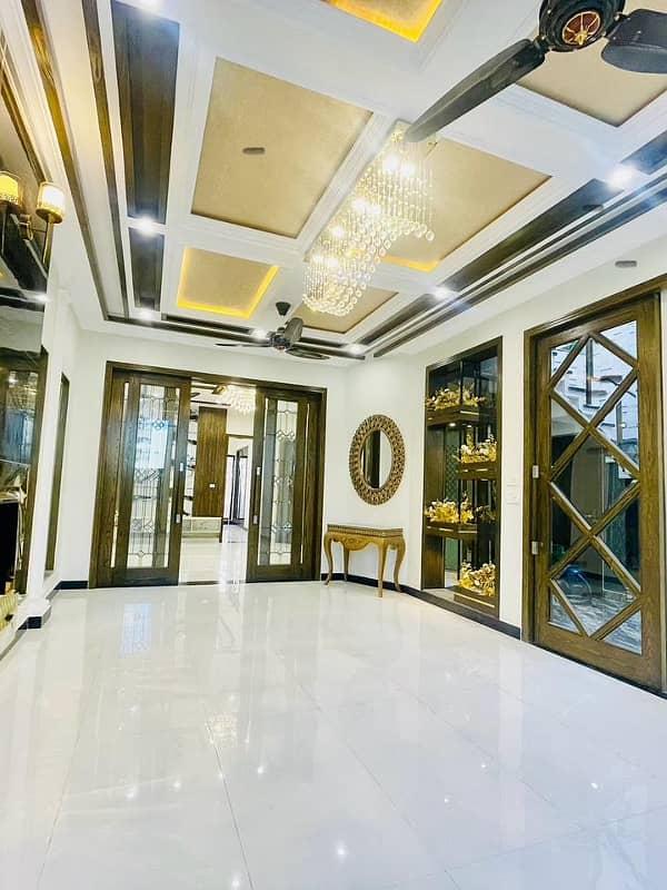 10 Marla Spanish House Available For Sale In Paragon City Lahore 4
