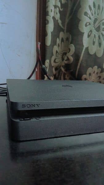 PS4 In Really Good Condition Urgent Sale 1