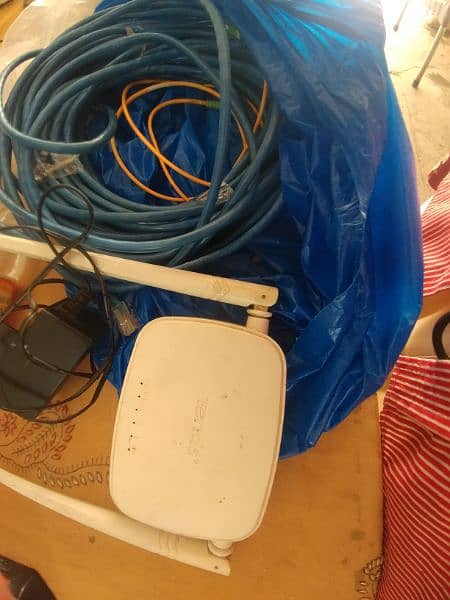 Tenda Router for urgent Sale 0