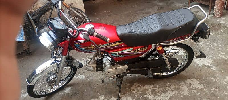 I am selling my union star 70cc good condition 4