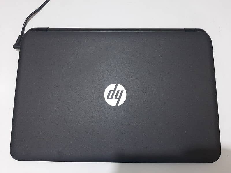 HP Laptop  [i3/4th] 8/640 2