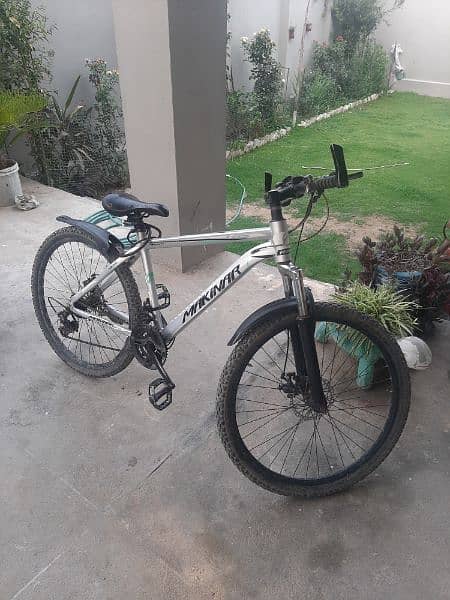 Mountain bike with aluminium frame 0