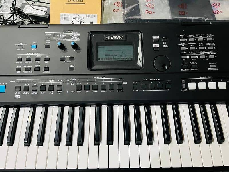 Yamaha EW425 8