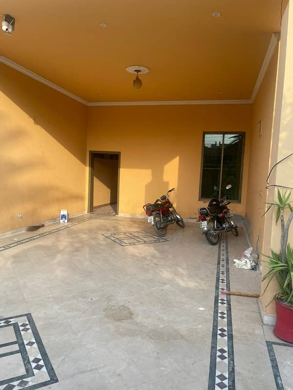 1 Kanal Lower Portion is For Rent in Wapda Town Phase 1 Lahore Block E1 . 7