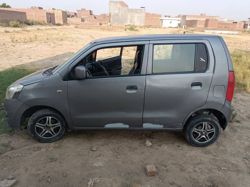 Suzuki Wagon R 2018 5