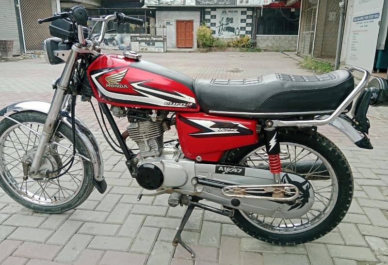 Honda, 125 3