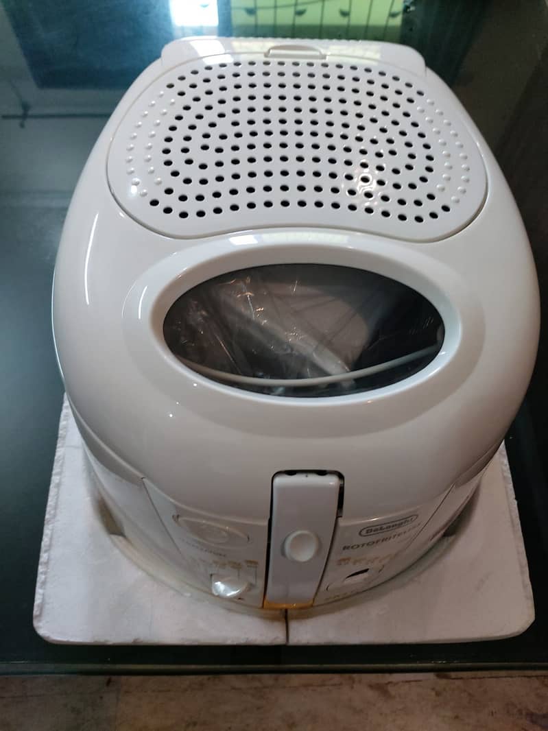 Delonghi Electric Deep Fryer With Rotating Basket, 220 F895 5