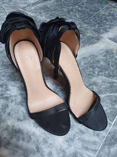 Almas Pk heels