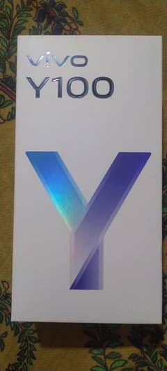 Vivo y100 New original Pta official With box and charge no Damages