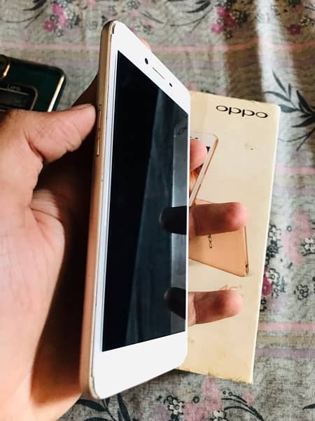 OPPO A37f  pta approved 2