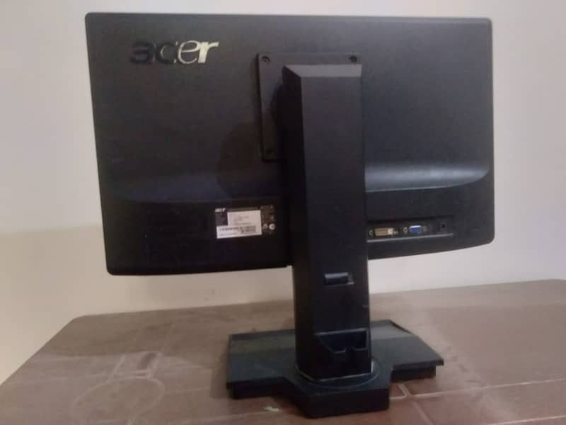 Computer LED Monitor | Acer S201HL 20-Inch LED Monitor 1