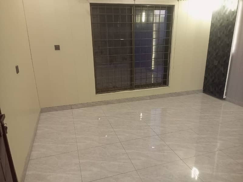 5 MARLA LIKE NEW UPPER PORTION AVAILEBAL FOR RENT IN BAHRIA TOWN LAHORE 10