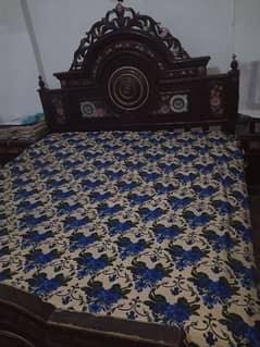 bed and dressing table 0